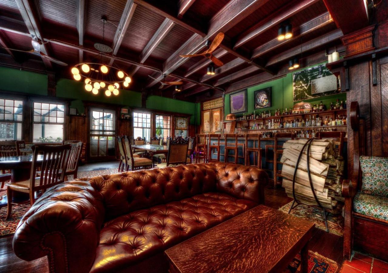 לנוקס Apple Tree Inn מראה חיצוני תמונה