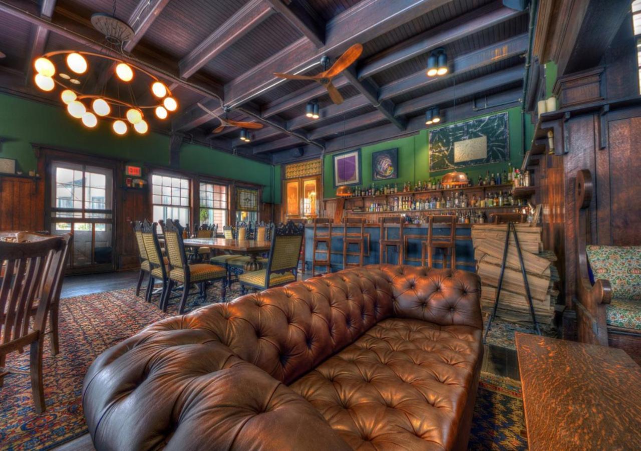 לנוקס Apple Tree Inn מראה חיצוני תמונה